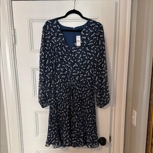 Ann Taylor Navy Floral Long Sleeve Dress